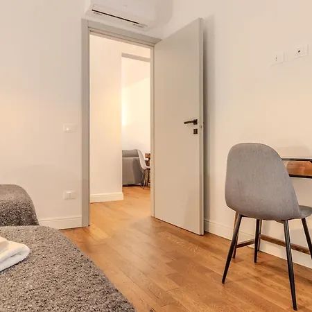 Blue Luxury Apt#3 Apartment Como
